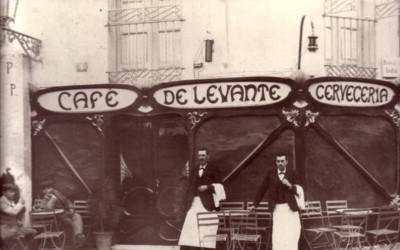 La gran historia de los antiguos cafés de Zaragoza queda inmortalizada en un libro