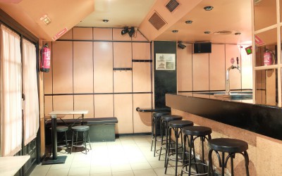 Se traspasa bar en la calle Arzobispo Domenech