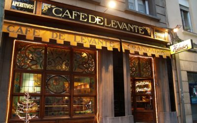 El Café de Levante, protagonista de una exposición sobre la rebeldía en los 60
