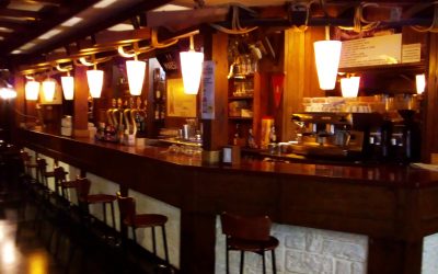 Oportunidad: Se traspasa pub en la Plaza San Francisco de Zaragoza