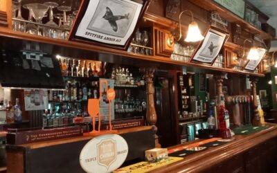 Se ofrece en alquiler The Black Horse Pub, establecimiento hostelero en el centro de Zaragoza